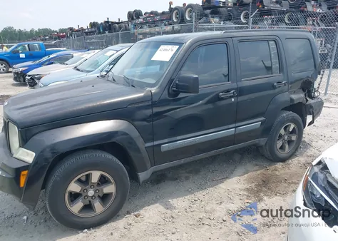 2008 Jeep Liberty Sport z USA, uszkodzony, nr VIN 1J8GP28K48W119943